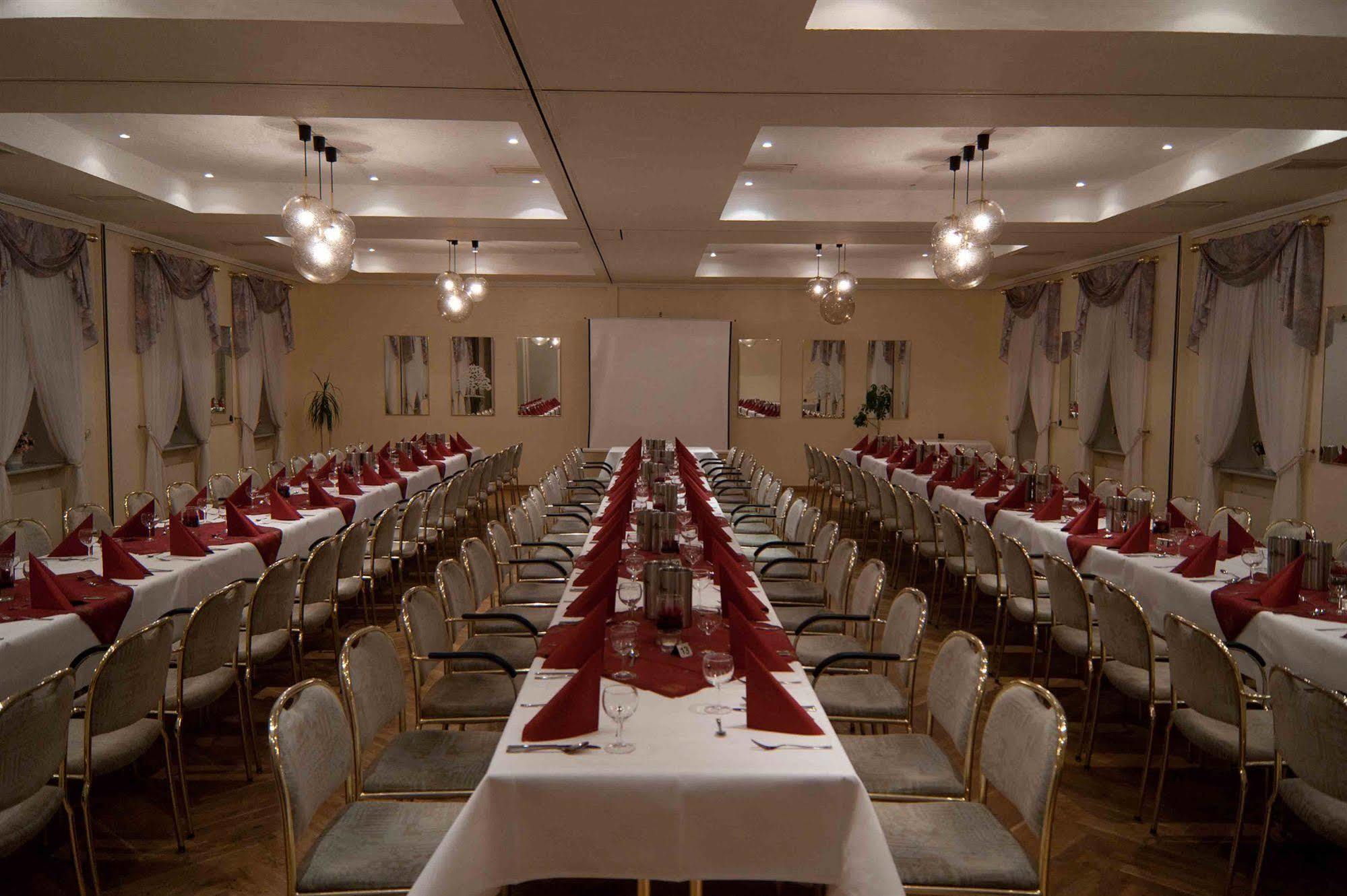Zur Linde Hotel