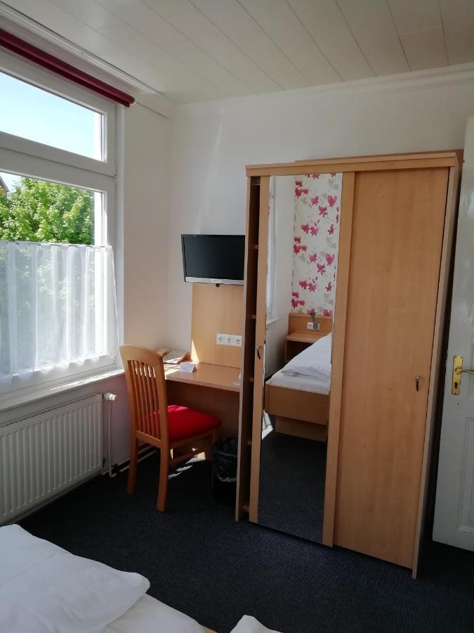 Отель Zur Linde 3*